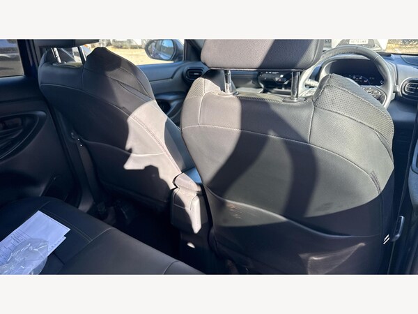 Used Toyota Yaris Cross 2022 for sale - 76318194: Photo 24