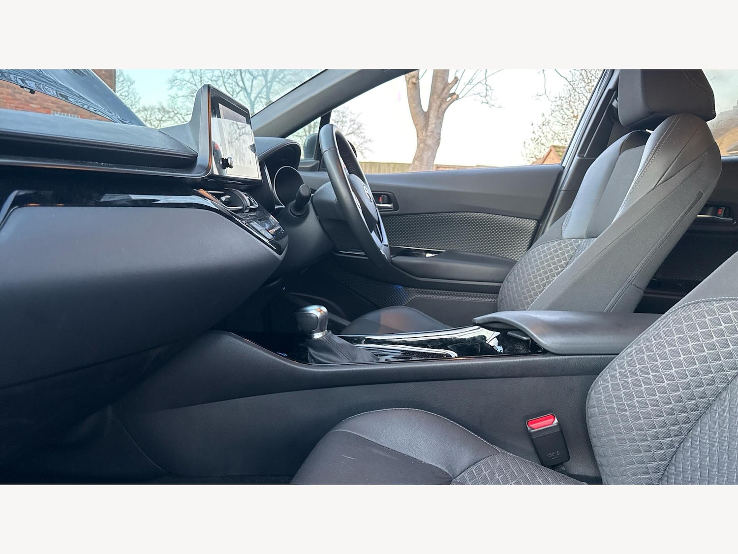 Used Toyota C-HR 2023 for sale - 77266993: Photo 12