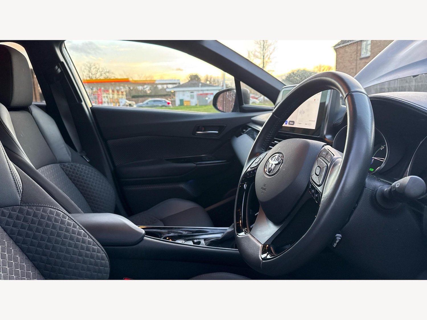 Used Toyota C-HR 2023 for sale - 77266993: Photo 13