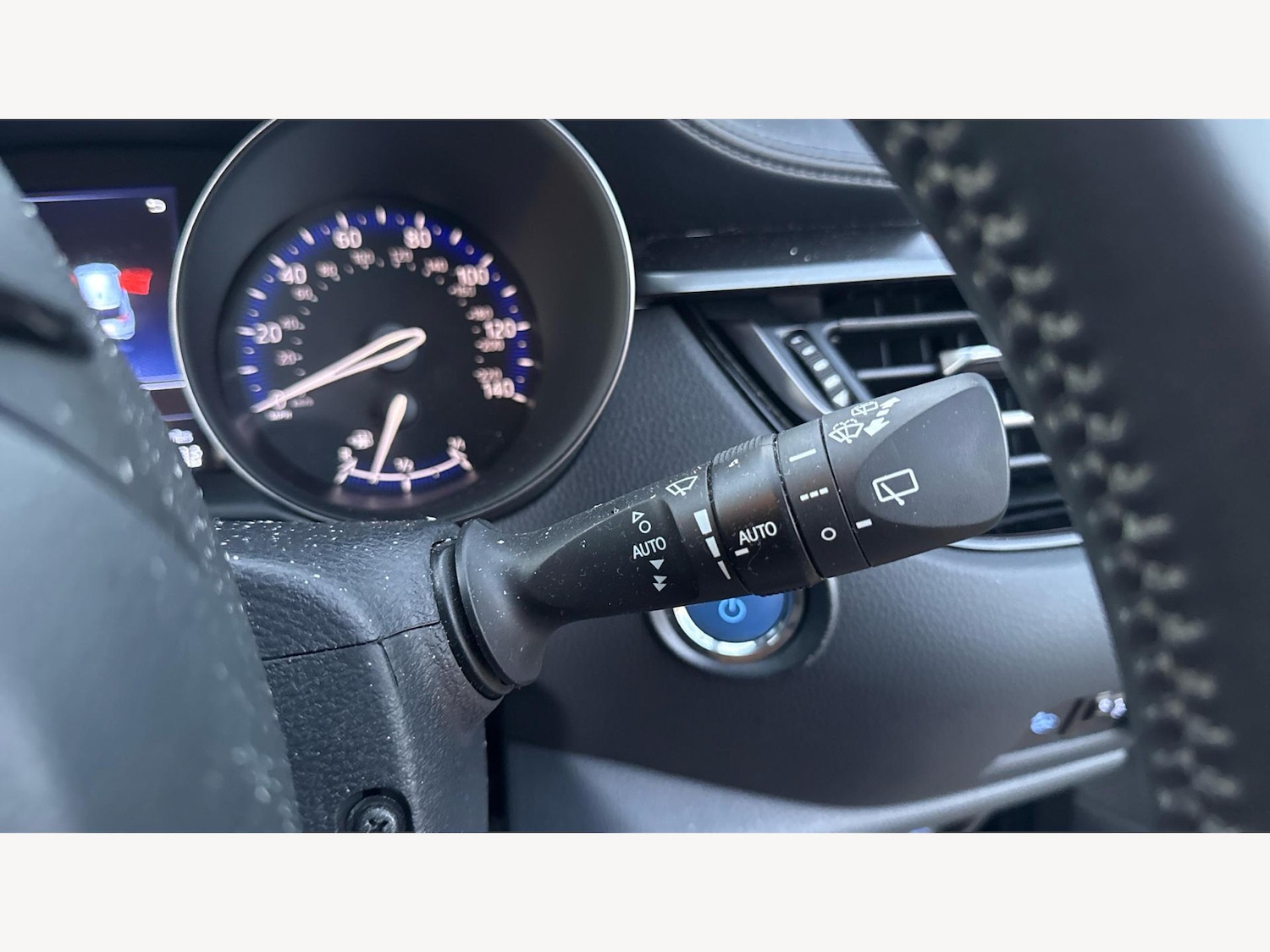 Used Toyota C-HR 2023 for sale - 77266993: Photo 30