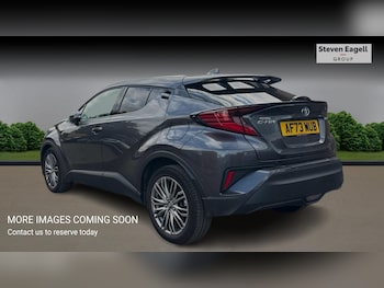 Used Toyota C-HR 2023 for sale - 76084461: Photo 2