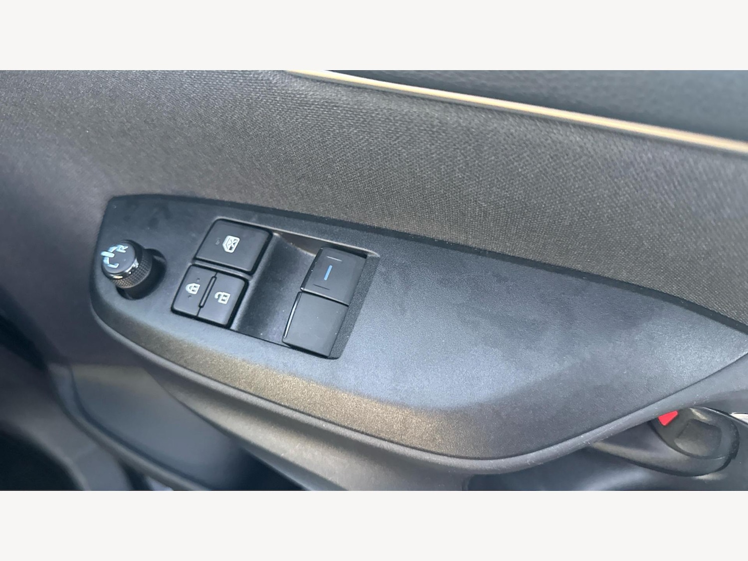 Used Toyota Yaris 2022 for sale - 76913124: Photo 30