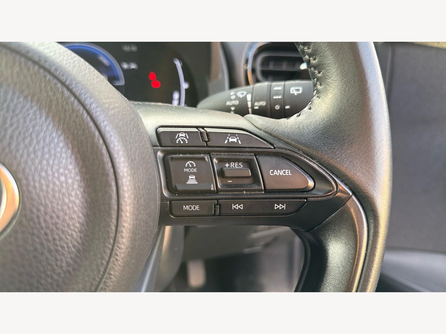 Used Toyota Yaris Cross 2024 for sale - 78148325: Photo 29