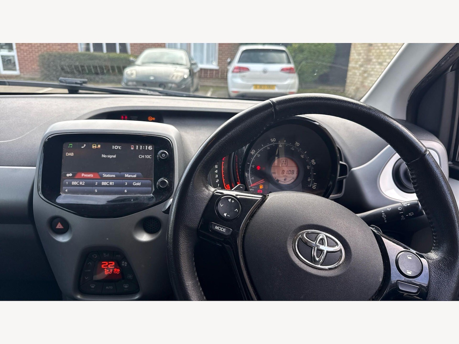 Used Toyota AYGO 2018 for sale - 77683310: Photo 10