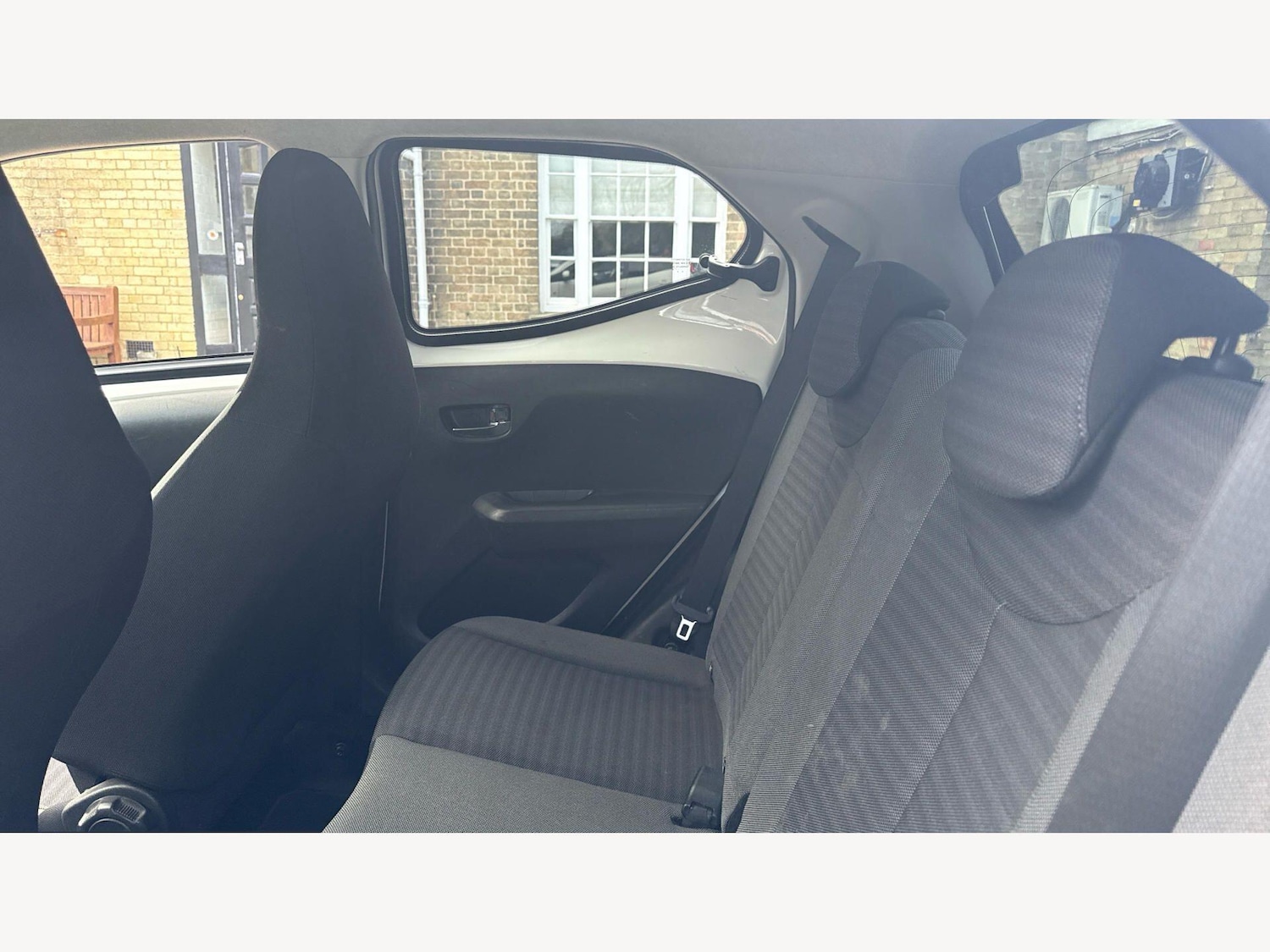 Used Toyota AYGO 2018 for sale - 77683310: Photo 15