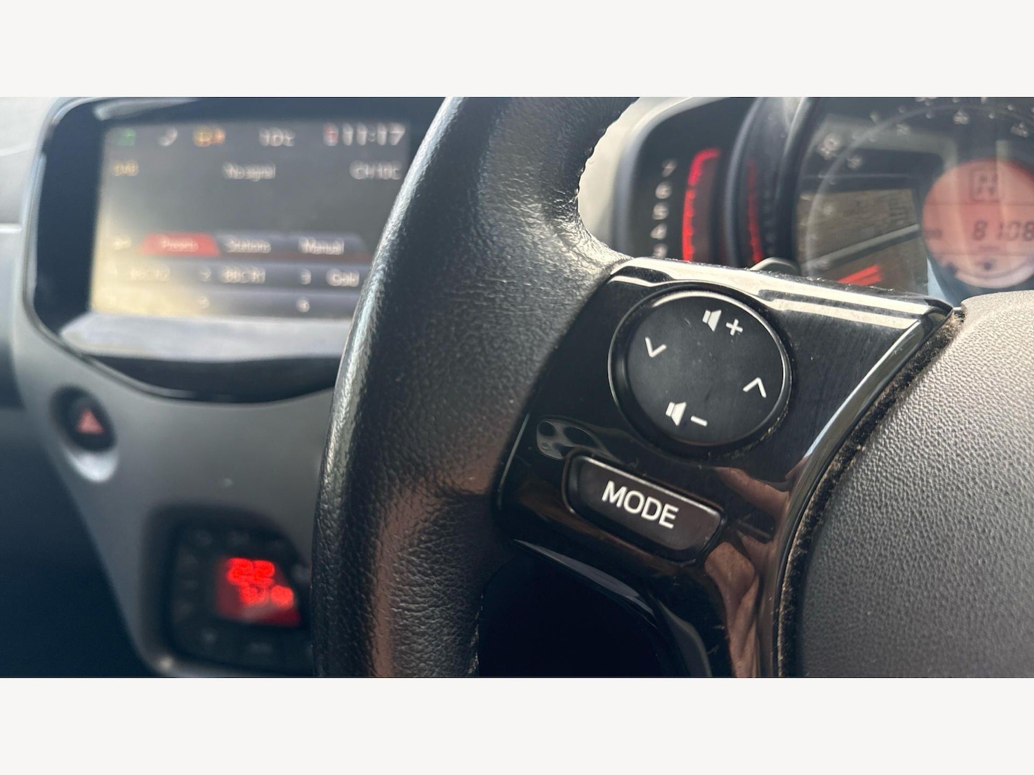 Used Toyota AYGO 2018 for sale - 77683310: Photo 29