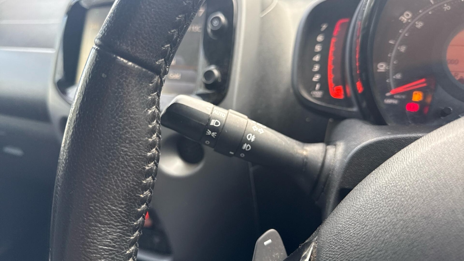 Used Toyota AYGO 2018 for sale - 77683310: Photo 32