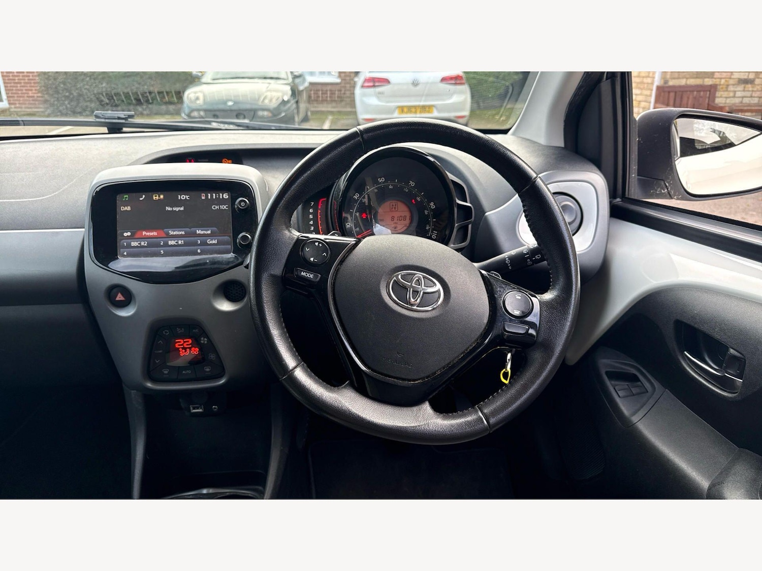 Used Toyota AYGO 2018 for sale - 77683310: Photo 8
