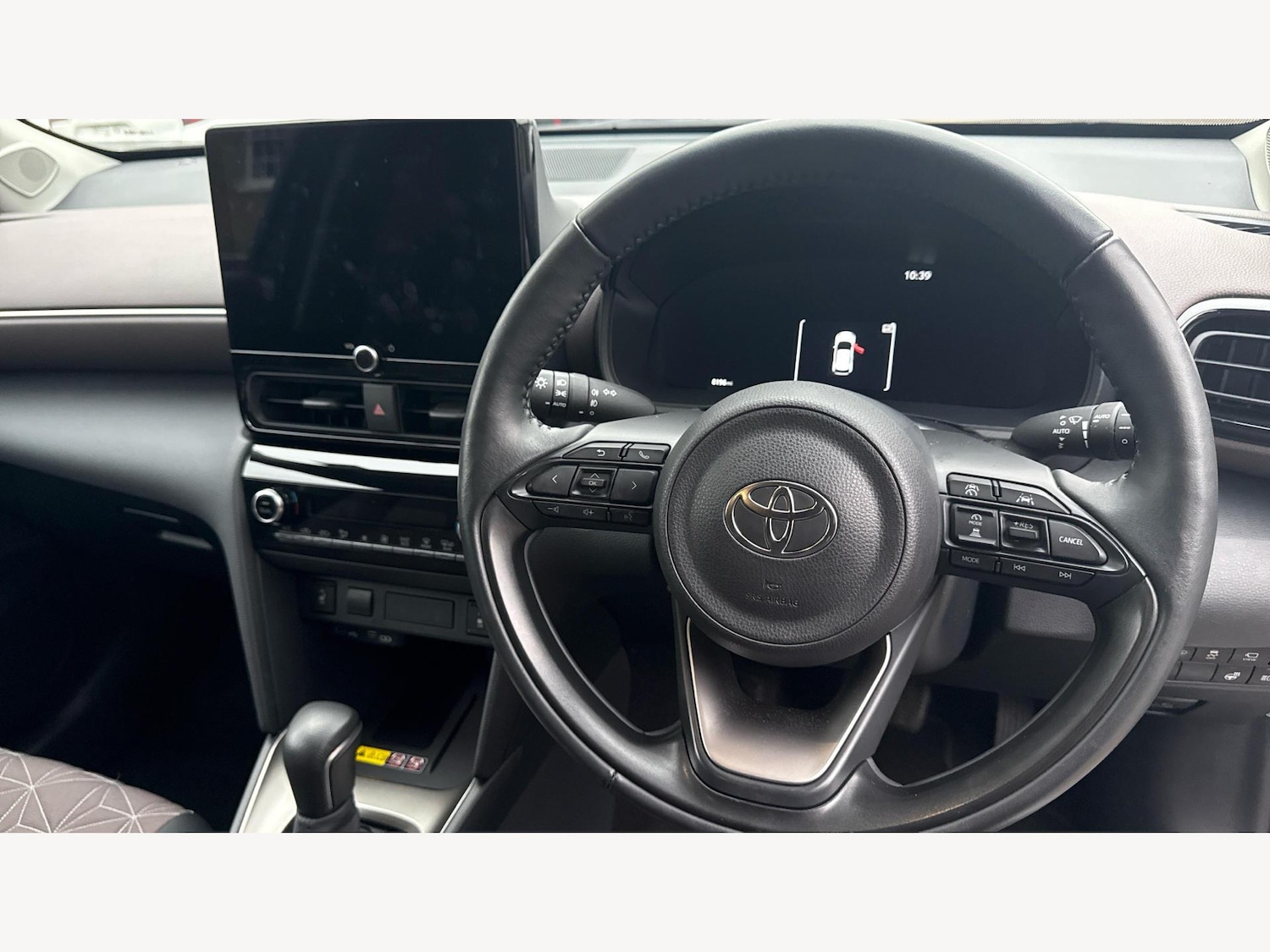 Used Toyota Yaris Cross 2024 for sale - 77098155: Photo 10