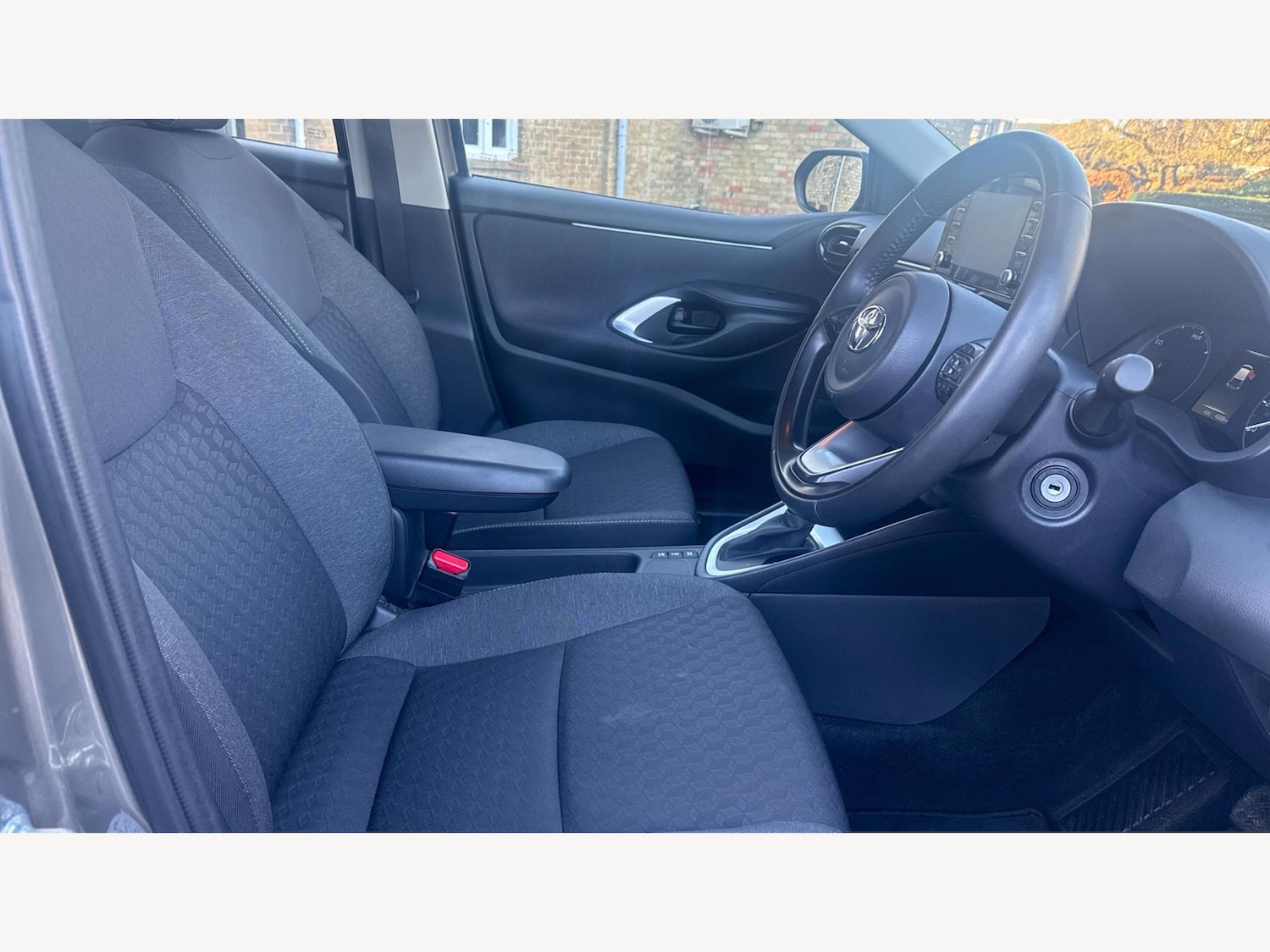 Used Toyota Yaris 2024 for sale - 76855917: Photo 13