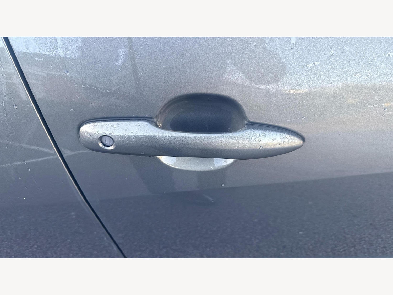 Used Toyota Yaris 2024 for sale - 76855917: Photo 29