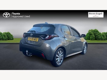 Used Toyota Yaris 2024 for sale - 76855917: Photo