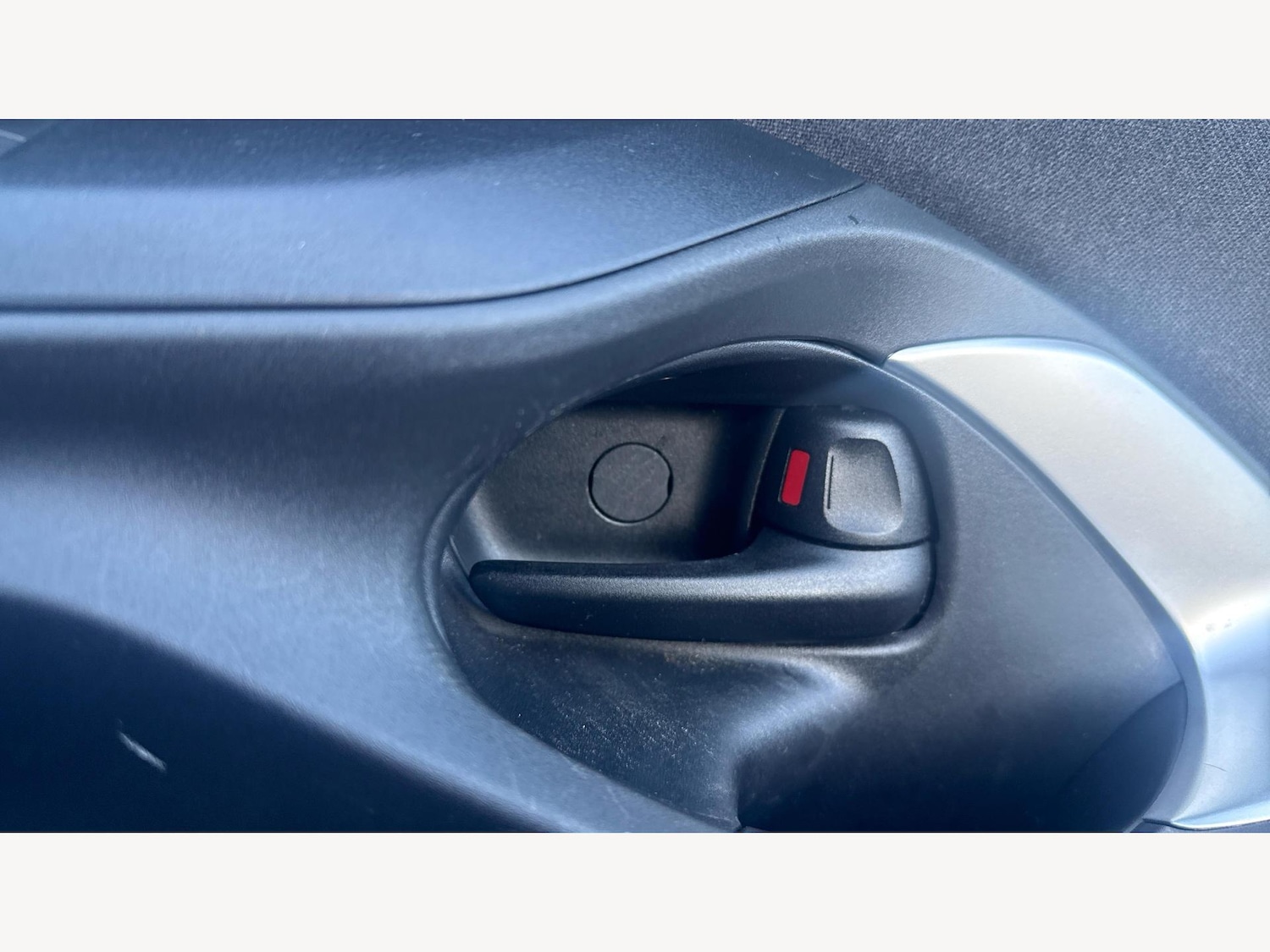 Used Toyota Yaris 2024 for sale - 76855917: Photo 32