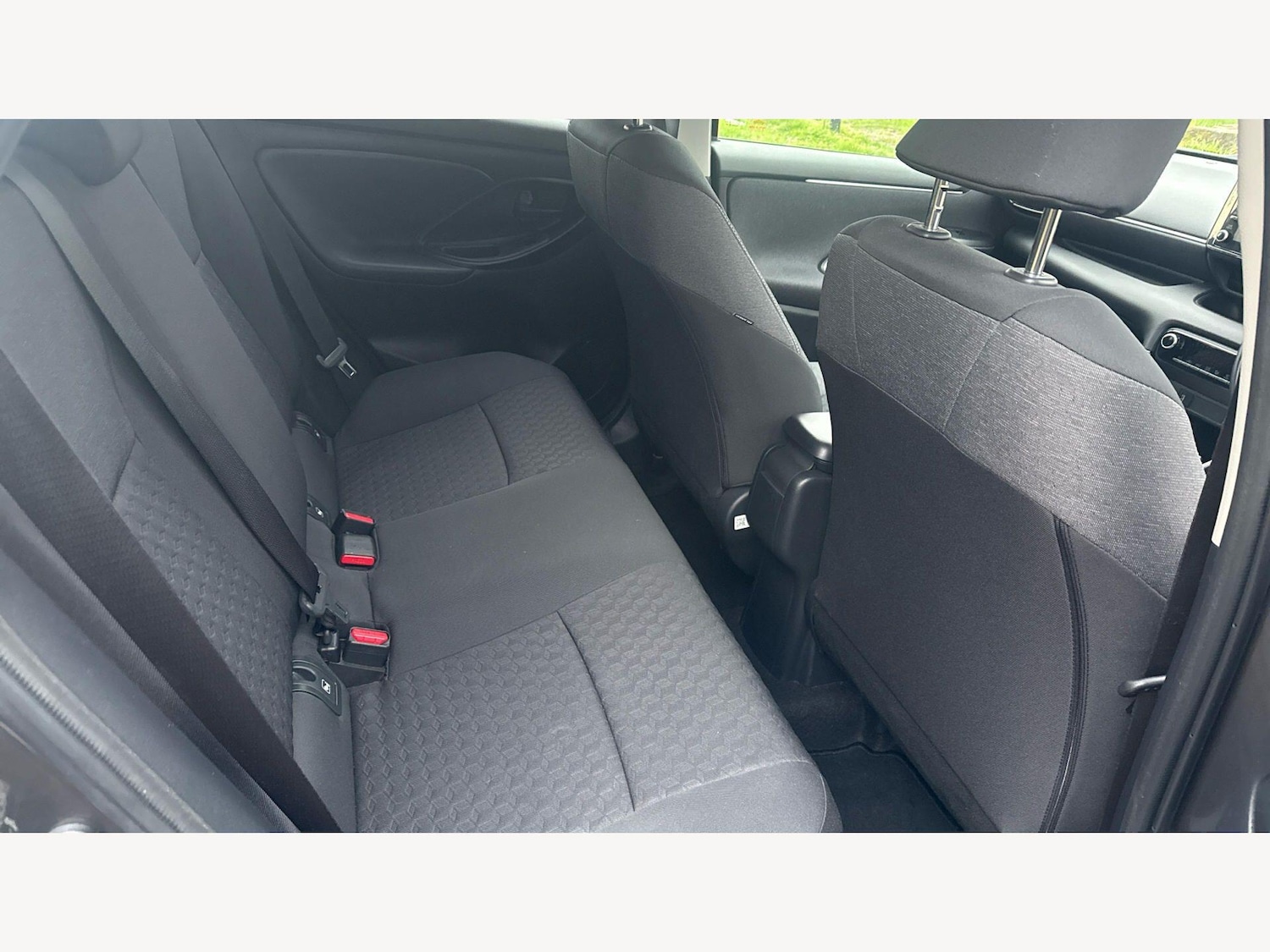 Used Toyota Yaris for sale - 77925330: Photo 14