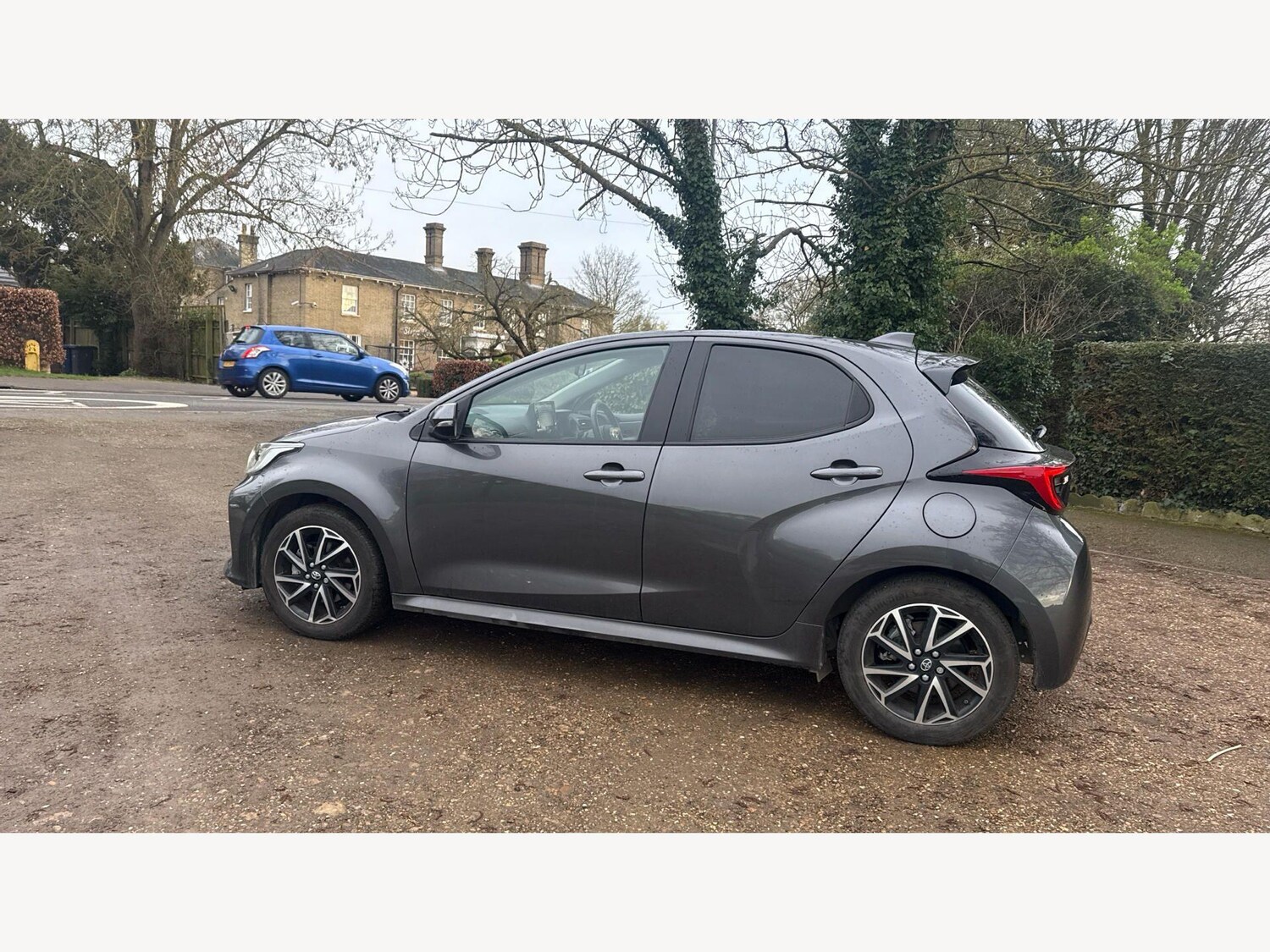 Used Toyota Yaris for sale - 77925330: Photo 19