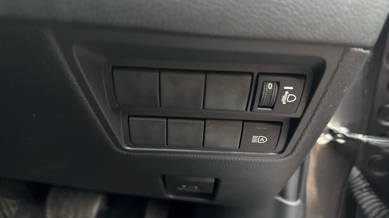 Used Toyota Yaris for sale - 77925330: Photo 32