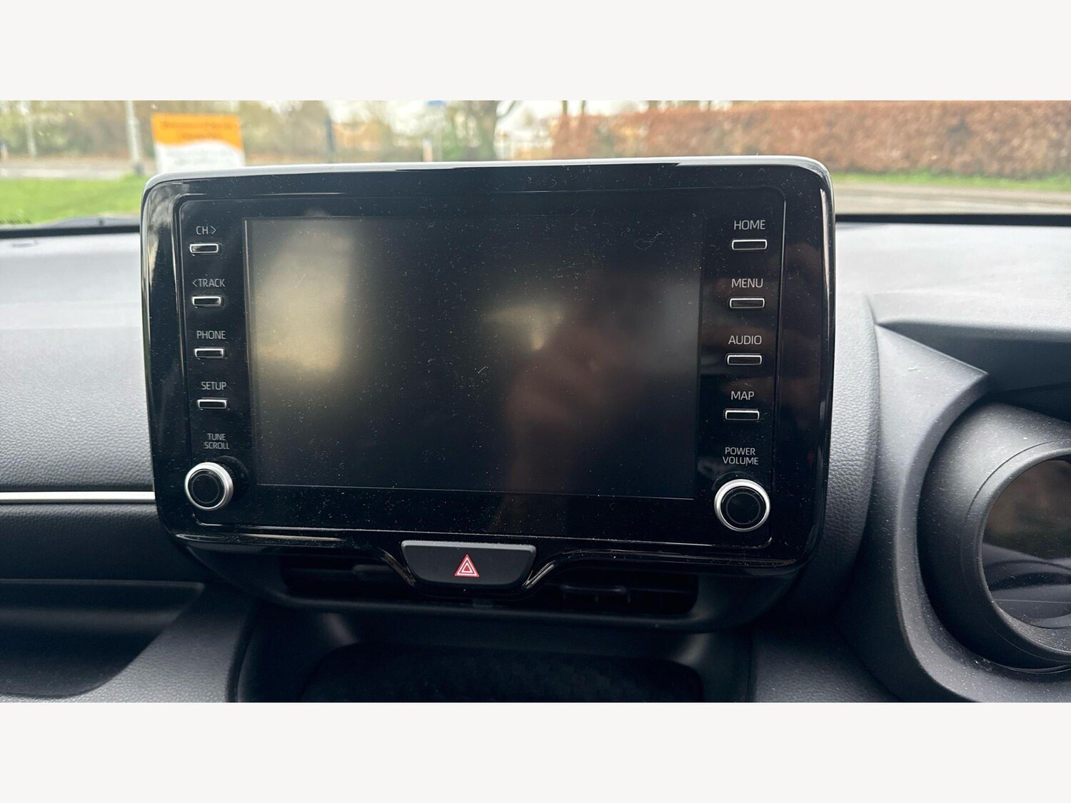 Used Toyota Yaris for sale - 77925330: Photo 9