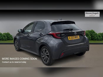 Used Toyota Yaris 2023 for sale - 78135818: Photo