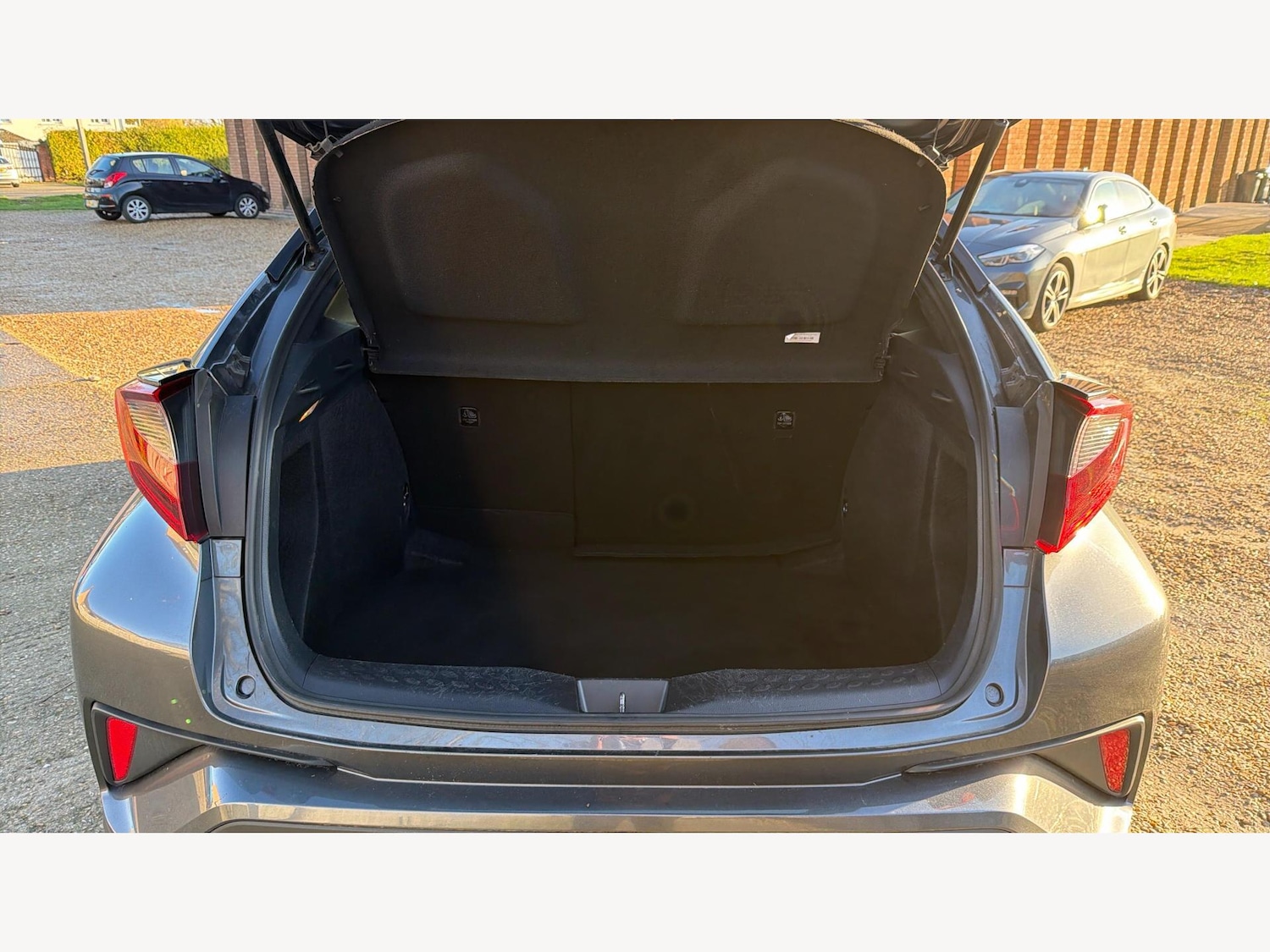 Used Toyota C-HR 2022 for sale - 77120470: Photo 16