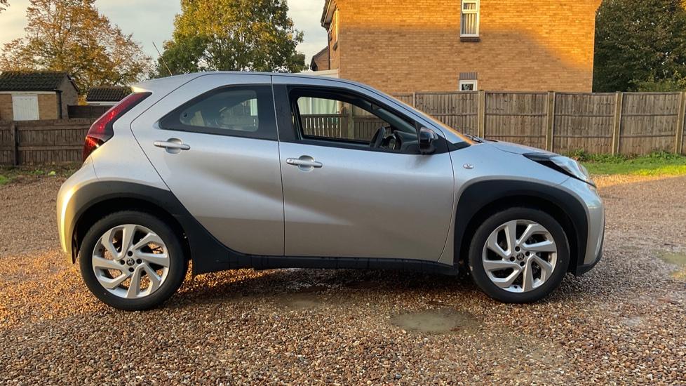 Used Toyota Aygo X 2023 for sale - 76158670: Photo 17