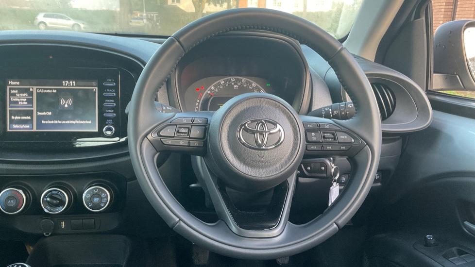Used Toyota Aygo X 2023 for sale - 76158670: Photo 8