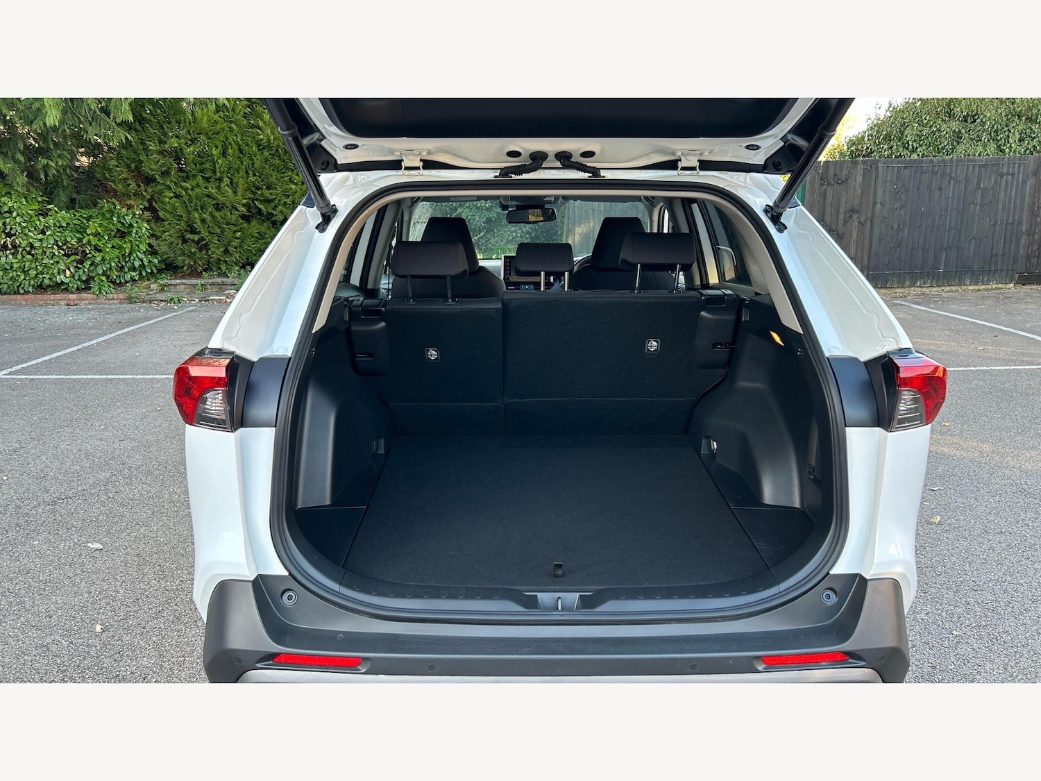 Used Toyota RAV4 2021 for sale - 77440220: Photo 16