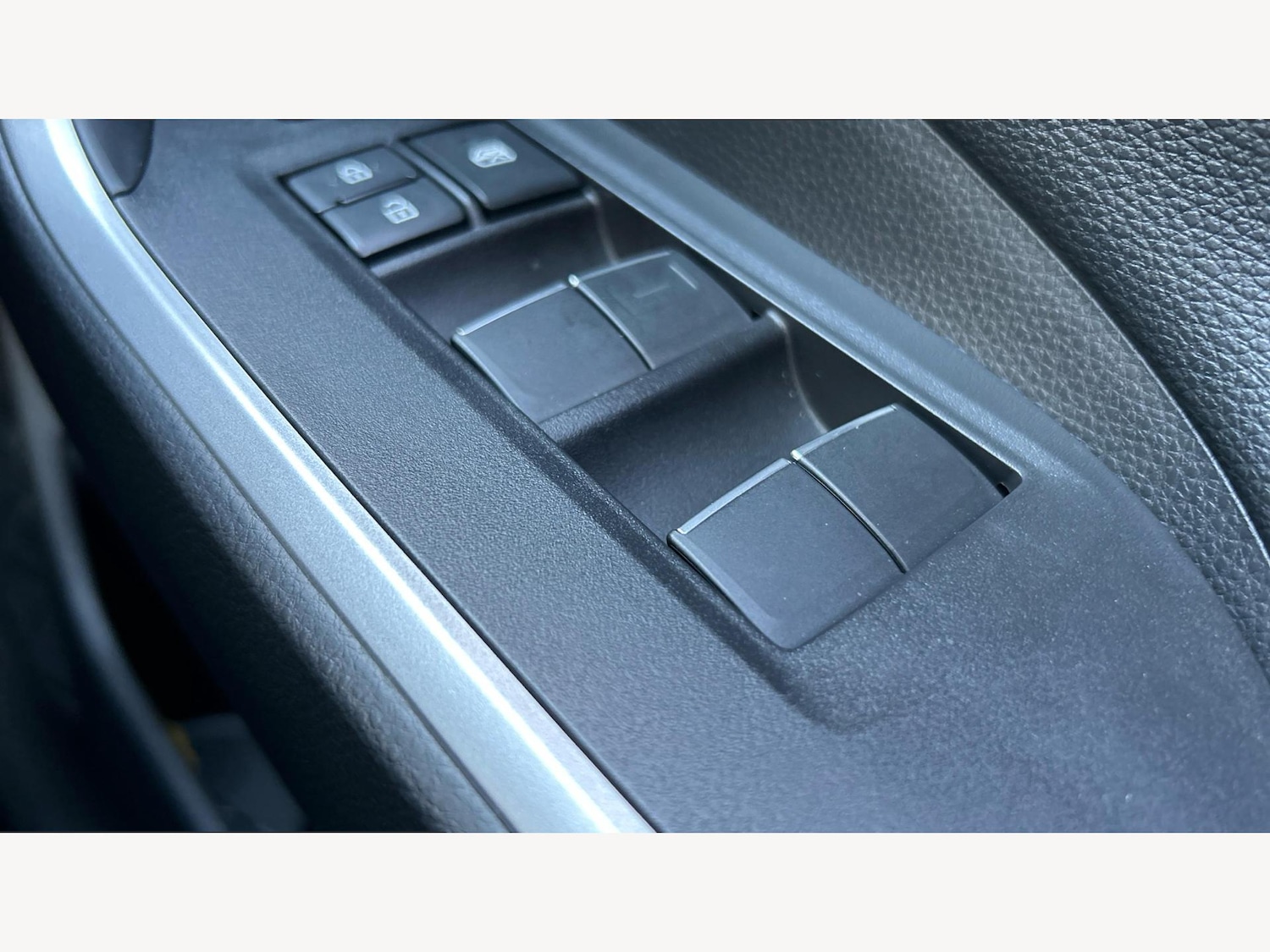 Used Toyota RAV4 2021 for sale - 77440220: Photo 24