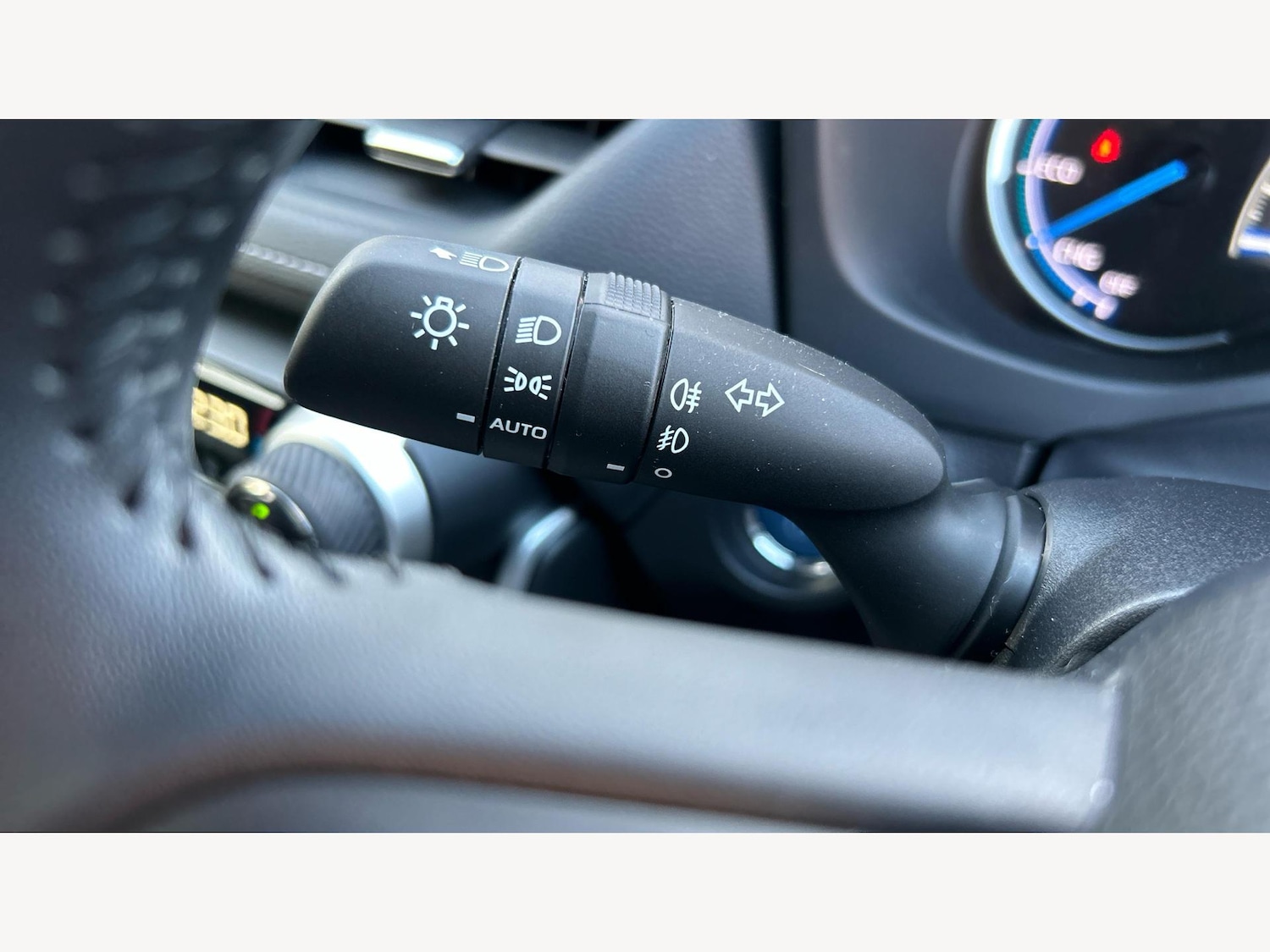 Used Toyota RAV4 2021 for sale - 77440220: Photo 30