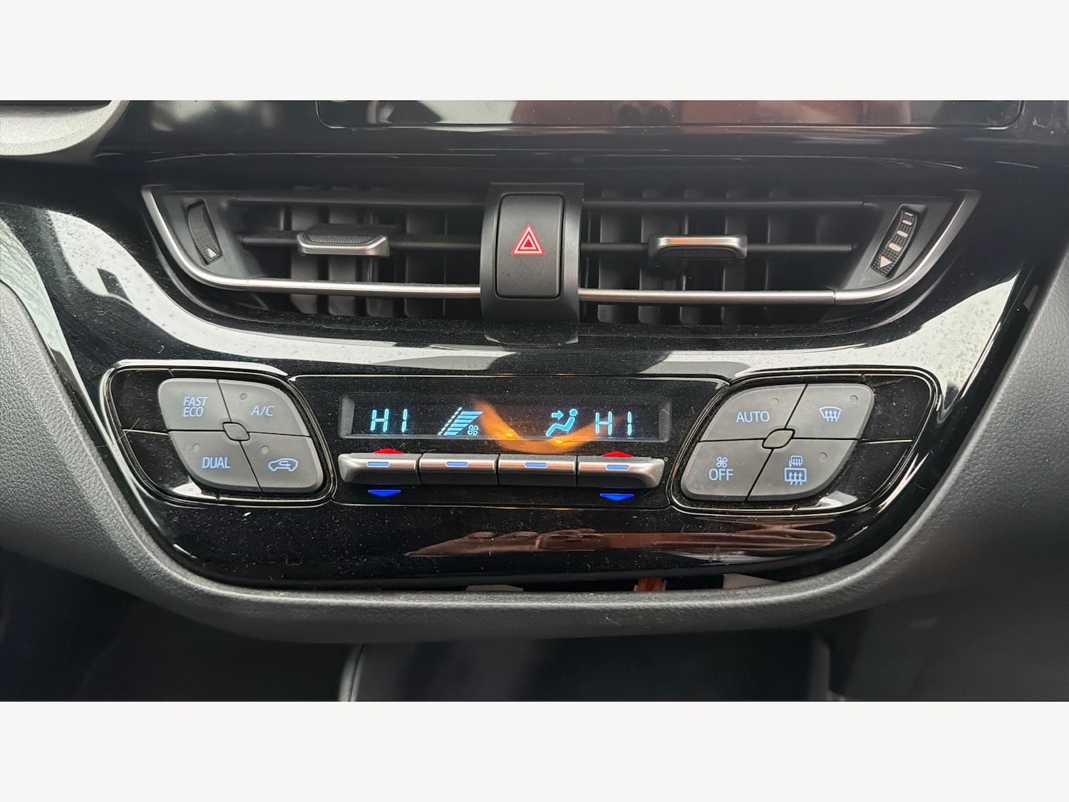 Used Toyota C-HR 2022 for sale - 77377022: Photo 28