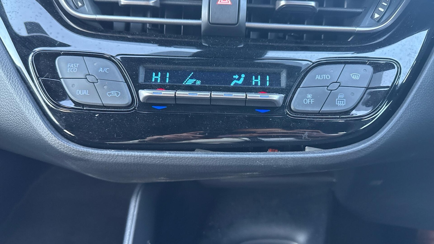 Used Toyota C-HR 2022 for sale - 77377022: Photo 38