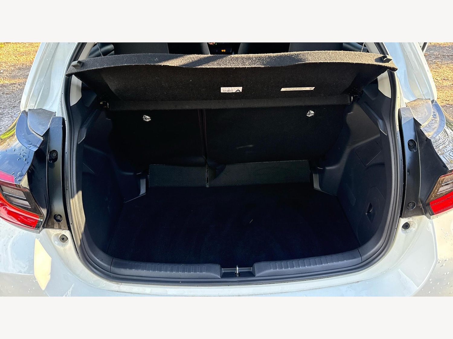 Used Toyota Yaris 2023 for sale - 76645522: Photo 16