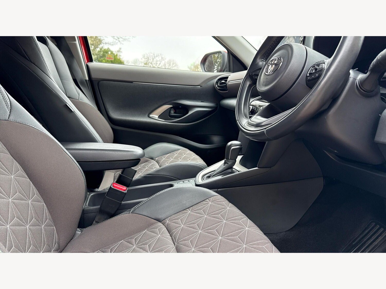 Used Toyota Yaris Cross for sale - 77807644: Photo 13