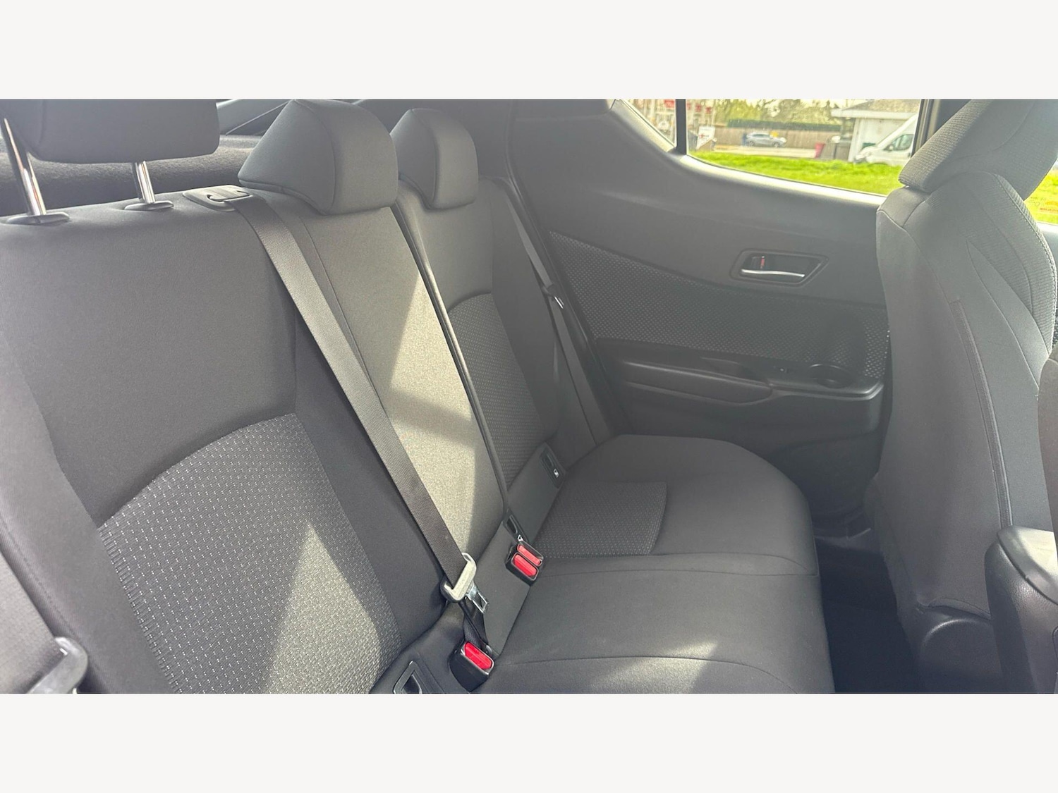 Used Toyota C-HR 2019 for sale - 77925854: Photo 14