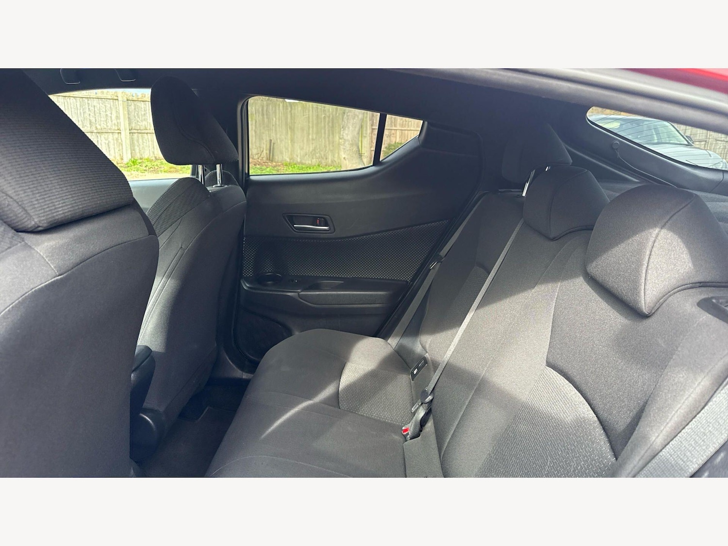 Used Toyota C-HR 2019 for sale - 77925854: Photo 15