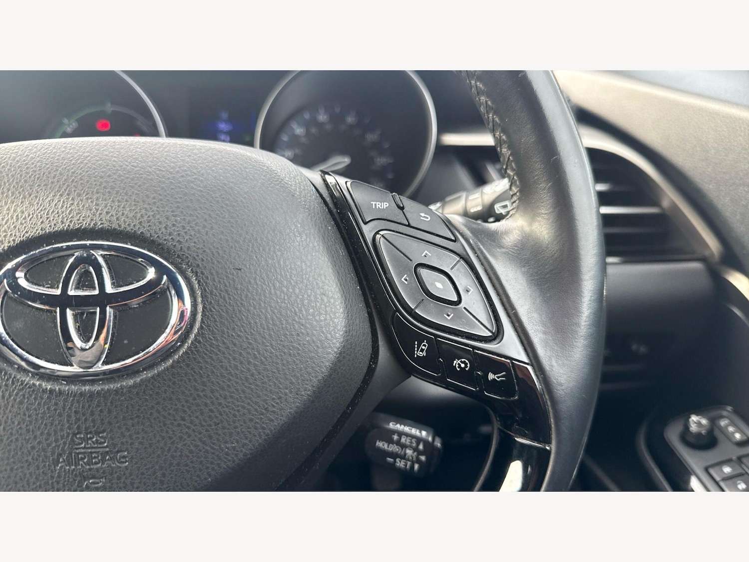 Used Toyota C-HR 2019 for sale - 77925854: Photo 24