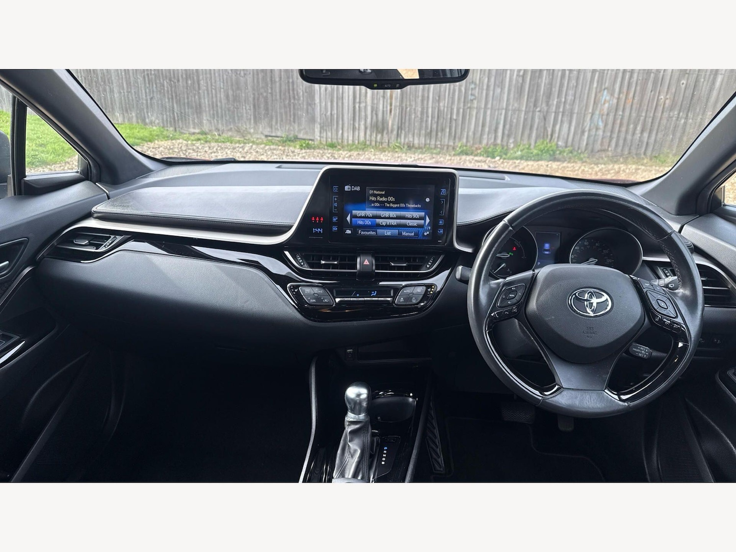 Used Toyota C-HR 2019 for sale - 77925854: Photo 7