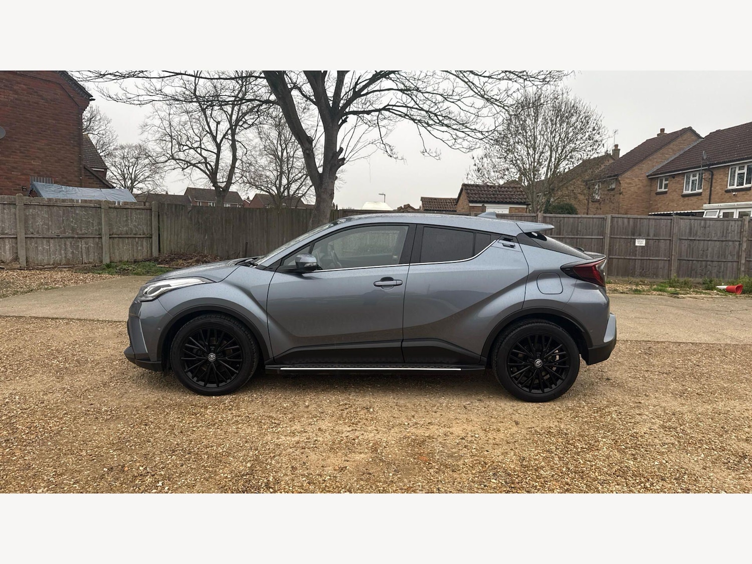 Used Toyota C-HR for sale - 77825206: Photo 19