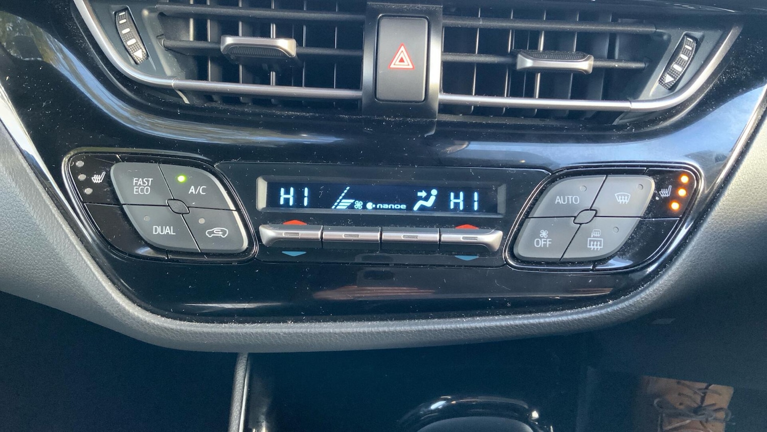 Used Toyota C-HR 2022 for sale - 77120409: Photo 32