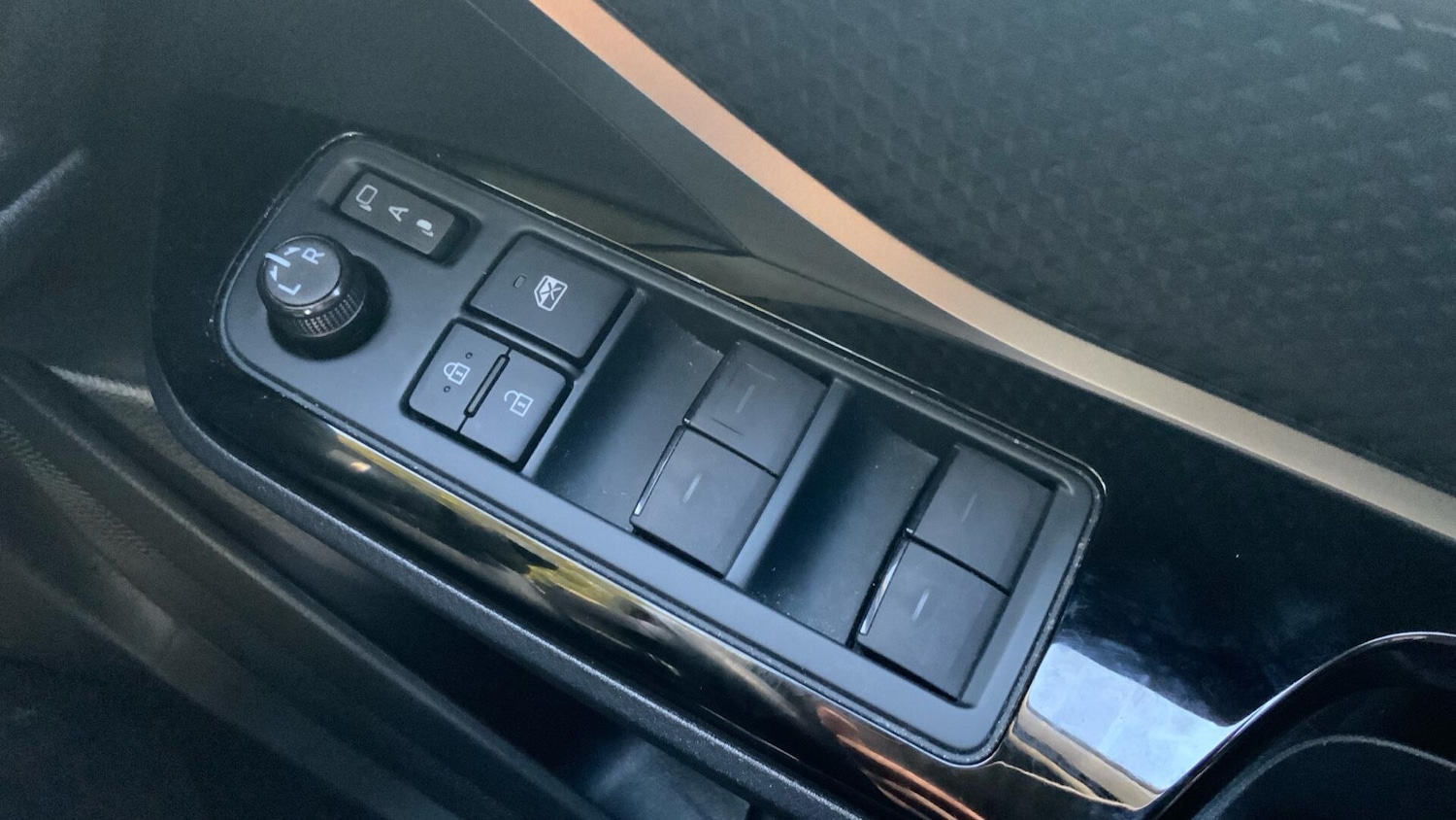 Used Toyota C-HR 2022 for sale - 77120409: Photo 33