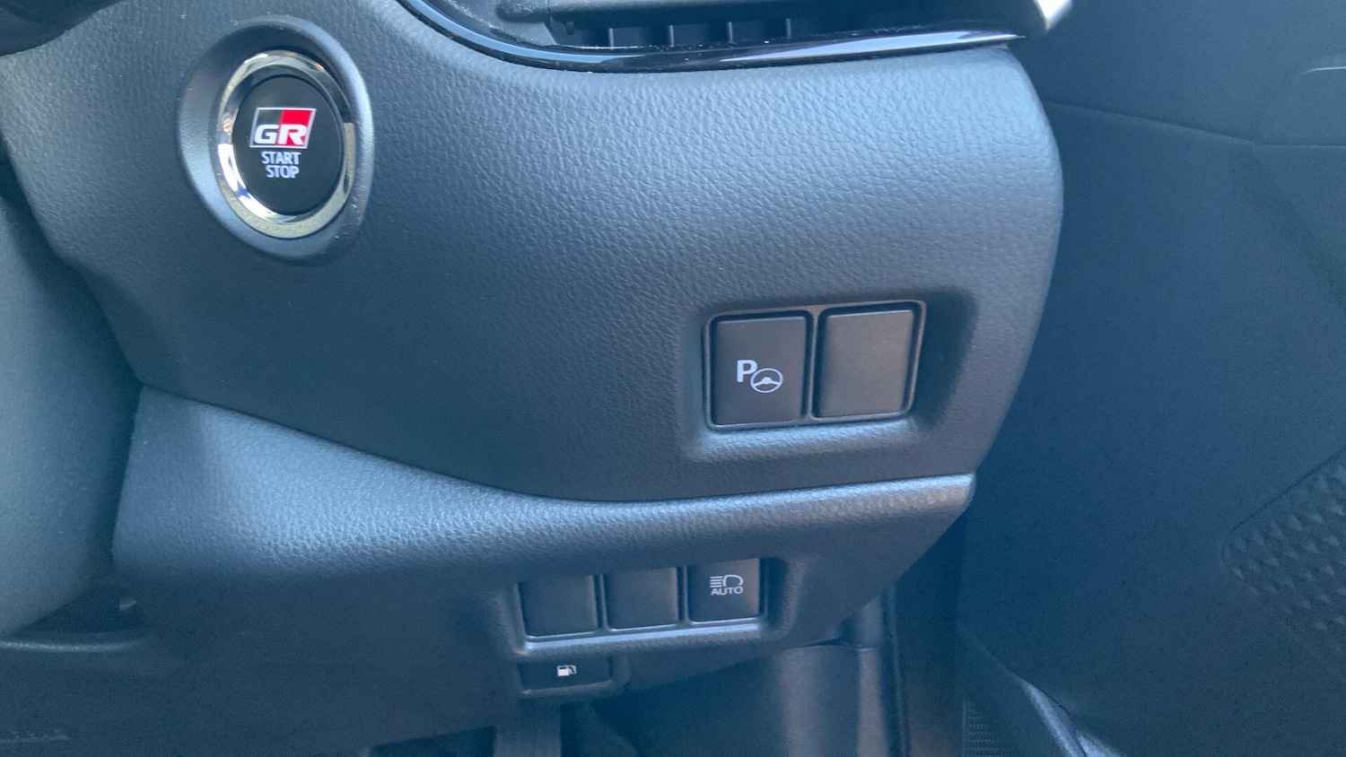 Used Toyota C-HR 2022 for sale - 77120409: Photo 34