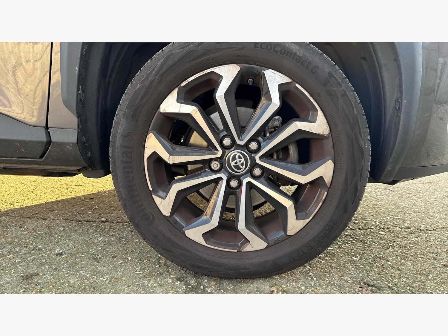 Used Toyota Yaris Cross 2024 for sale - 77412250: Photo 25