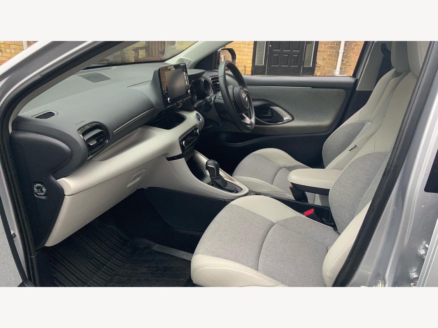 Used Toyota Yaris 2021 for sale - 77202446: Photo 12