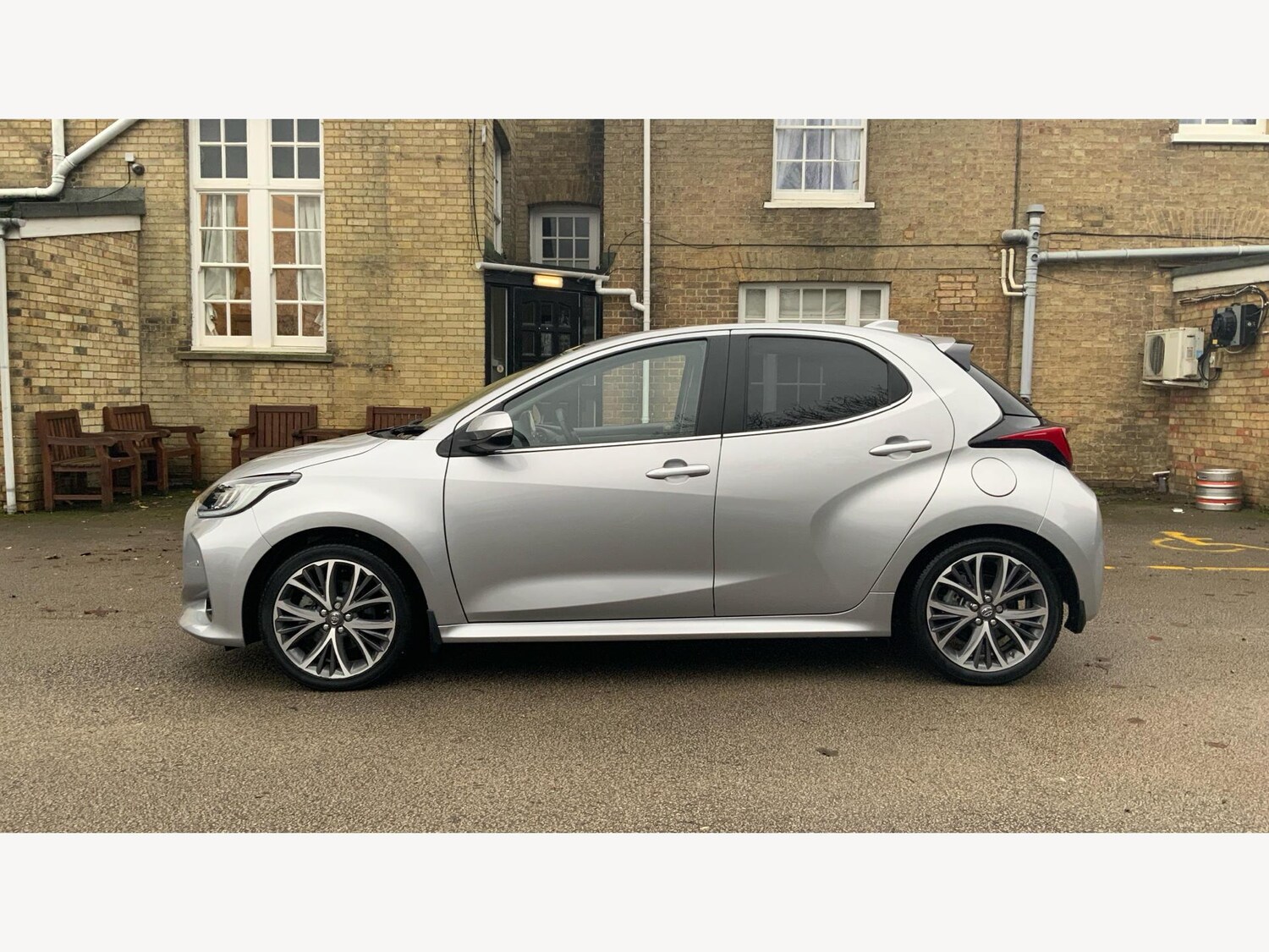 Used Toyota Yaris 2021 for sale - 77202446: Photo 19