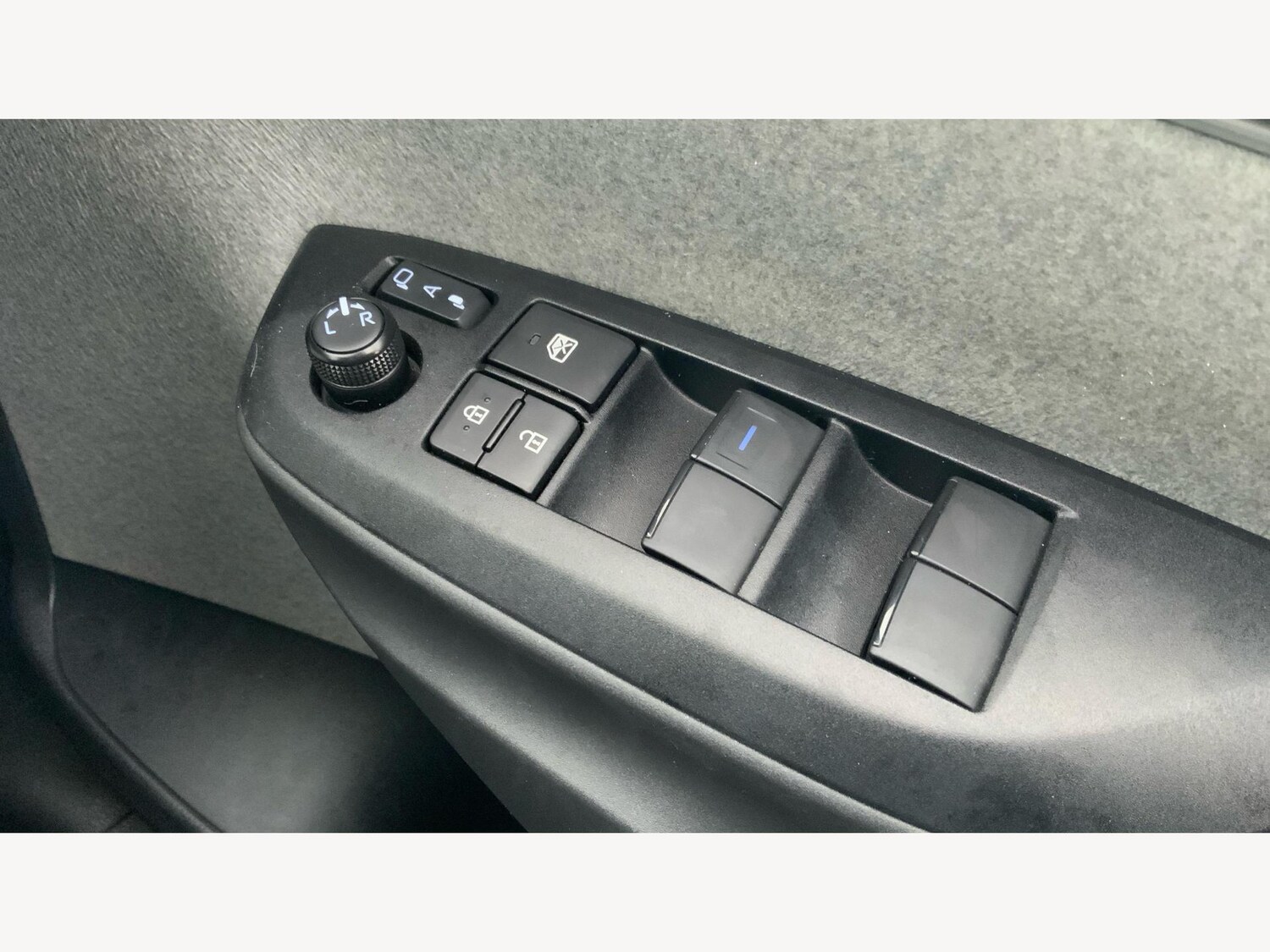 Used Toyota Yaris 2021 for sale - 77202446: Photo 29