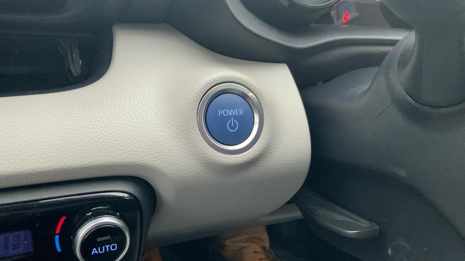 Used Toyota Yaris 2021 for sale - 77202446: Photo 35