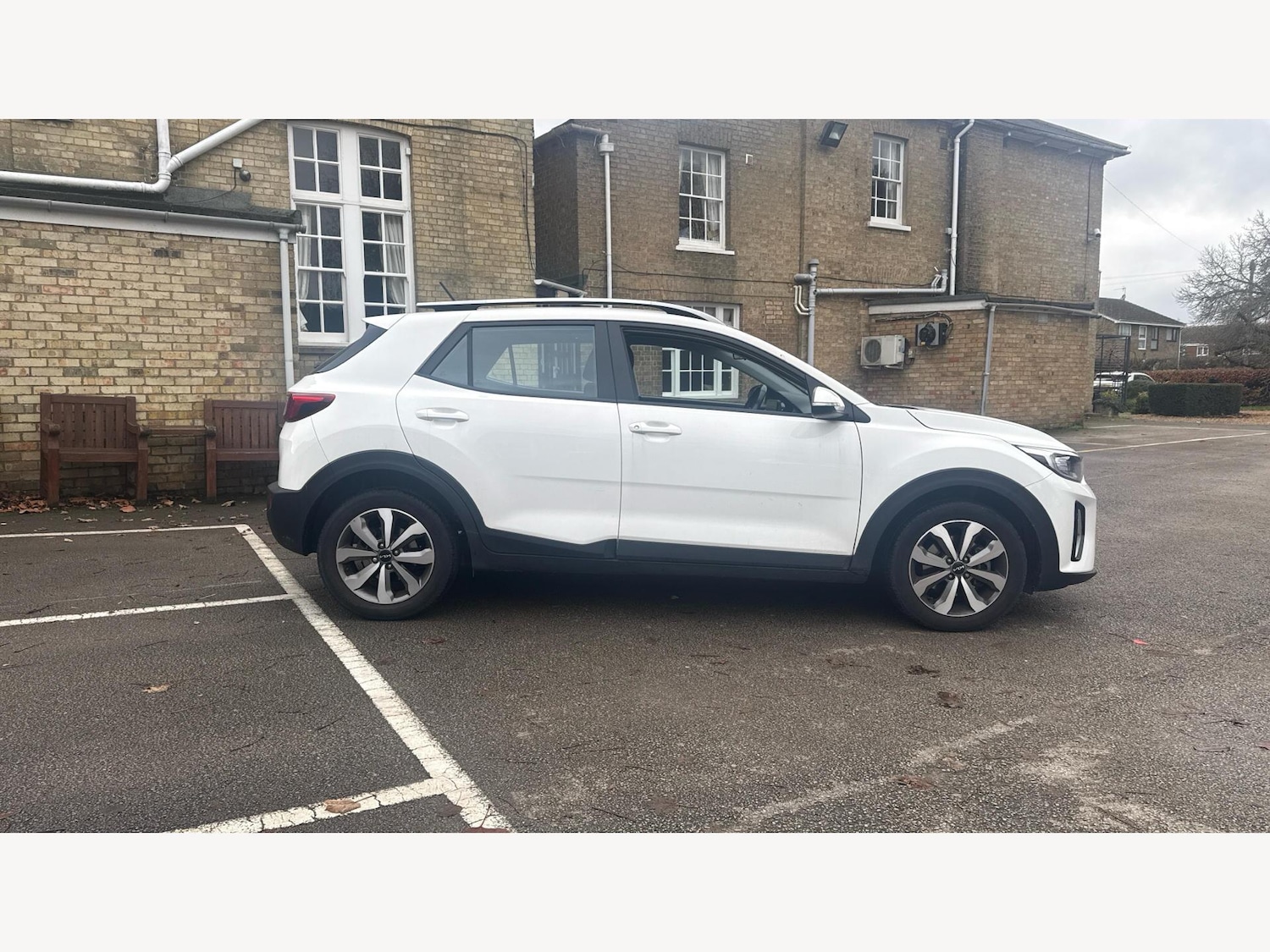 Used Kia Stonic 2023 for sale - 76781218: Photo 18