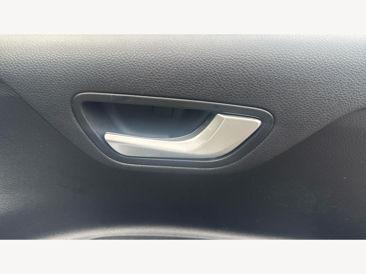 Used Kia Stonic 2023 for sale - 76781218: Photo 28