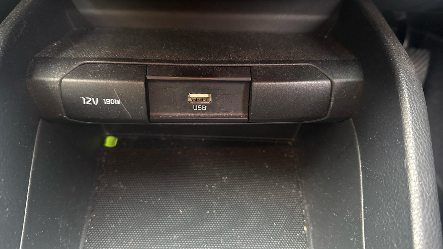 Used Kia Stonic 2023 for sale - 76781218: Photo 33