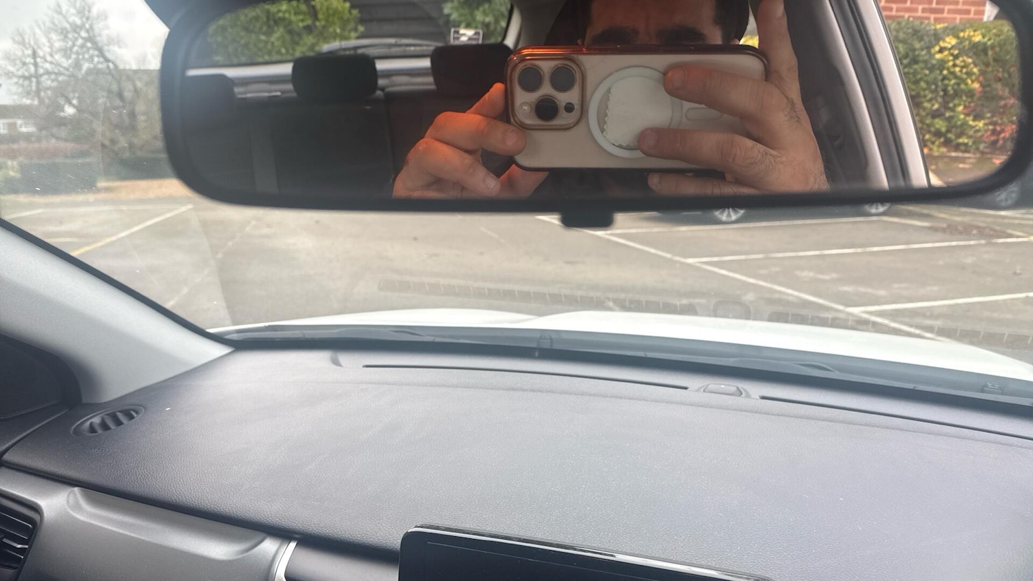 Used Kia Stonic 2023 for sale - 76781218: Photo 36