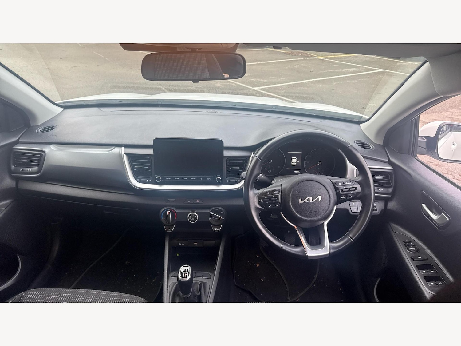 Used Kia Stonic 2023 for sale - 76781218: Photo 7